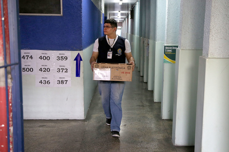 Seca já afeta 102 locais de votação no Amazonas Foto Roberto JaymeAscomTSE