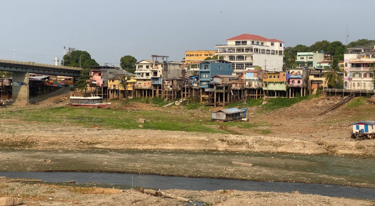 Seca do rio Negro