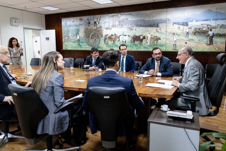 Dirigentes da Eletros e Geraldo Alckmin, em Brasília