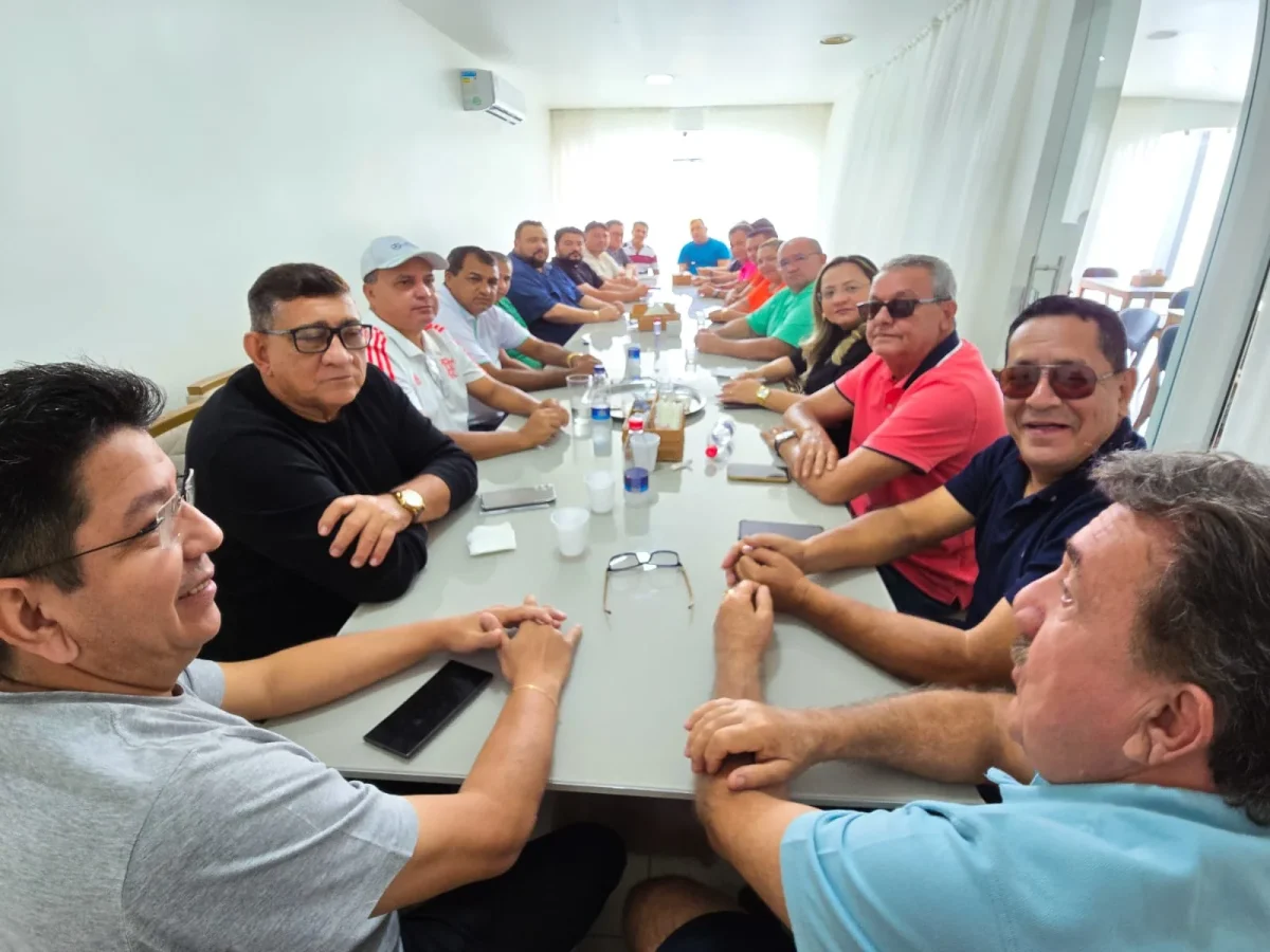 Ex-prefeitos e ex-vereadores do interior do Amazonas criaram a Associação de Lideranças do Amazonas (Alieam)
