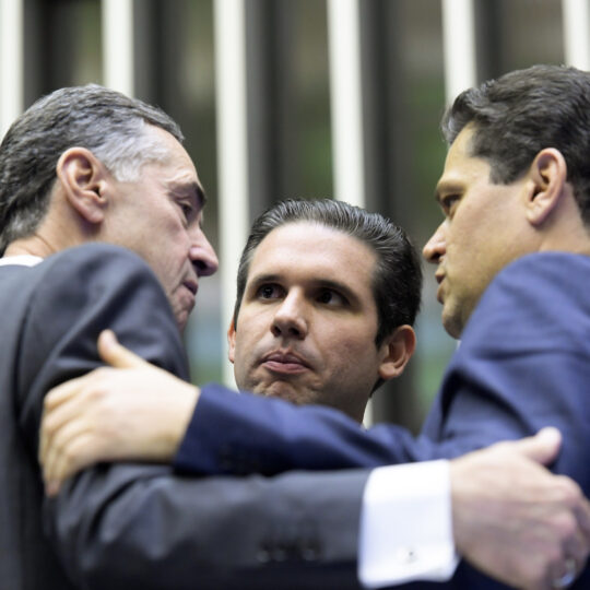 Presidente do STF, ministro Luís Roberto Barroso; o presidente da Câmara, Hugo Motta; e presidente do Senado, Davi Alcolumbre (Foto: Saulo Cruz/Agência Senado)