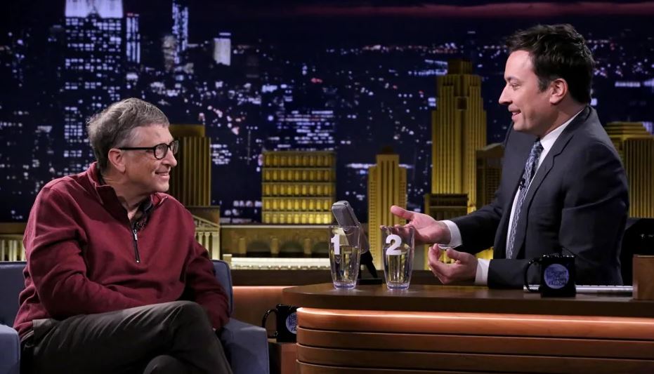 Bill Gates se diz impressionado com o ritmo da evolução da inteligência artificial