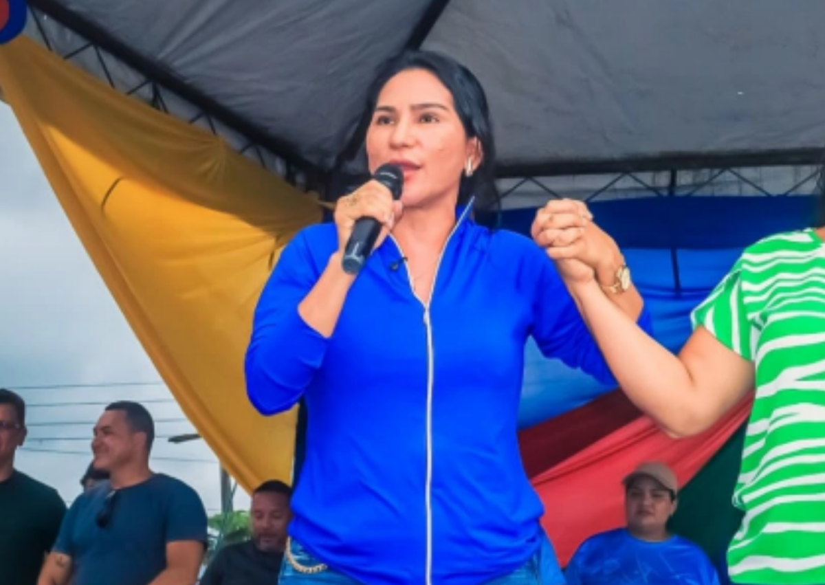 Prefeita Mercedes Vargas, de Jutaí, fala sobre obras e desafios da gestão durante evento em Manaus