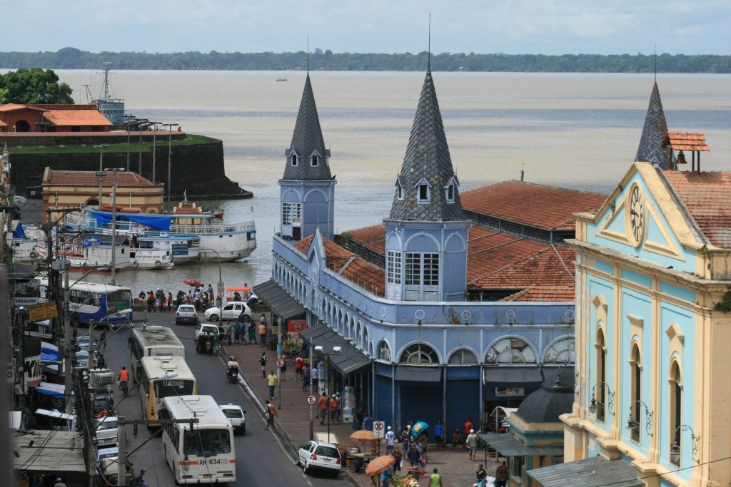 Vista aérea do mercado Ver--Peso, de Belém, cidade escolhida como sede da COP30.