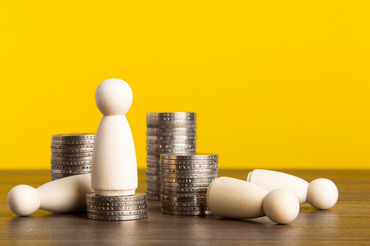 A recente proposta de ampliar a faixa de isenção para quem ganha até R$ 5 mil reforça esse papel, mas abre espaço para um debate mais profundo sobre justiça fiscal no Brasil.