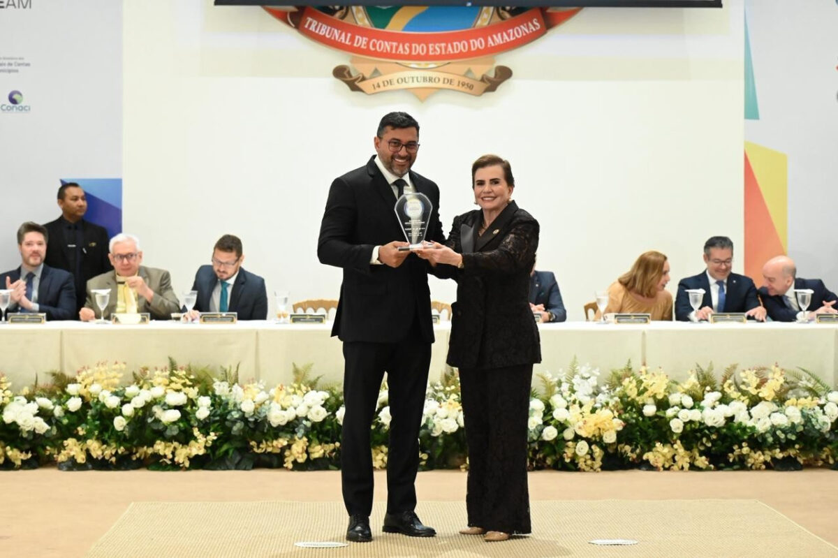 Governador Wilson Lima recebe o Selo Diamante de Transparência Pública no TCE-AM em Manaus
