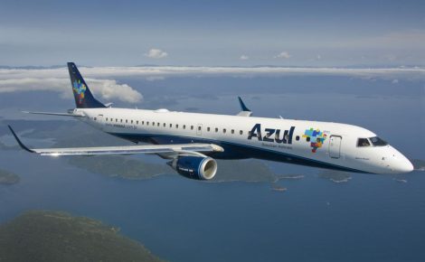 Embraer E1, um dos dois modelos de aeronave que a Azul opera na rota (divulgação)