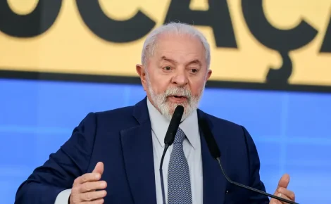 Presidente Lula sanciona no Palácio do Planalto projeto de lei.