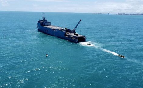 Aprovação permite ao Brasil explorar novos recursos naturais no leito marinho e subsolo. (Foto: Marinha do Brasil)