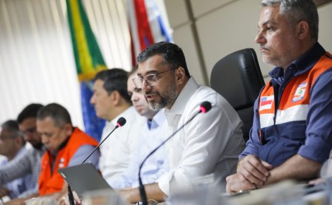 Wilson Lima faz balanço das ações de enfrentamento à vazante no Amazonas (Foto: Arthur Castro/Secom)