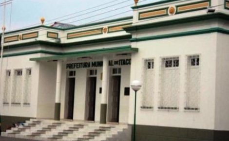Sede da prefeitura de Itacoatiara, o segundo maior município do Amazonas e que tem um colégio eleitoral de mais de 72 mil eleitores