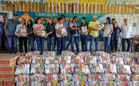 Três municípios do Amazonas recebem ajuda humanitária enviadas pelo governo.