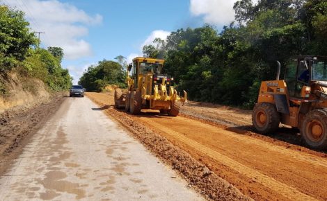 o edital CC n° 014/2020, que visa contratar empresa especializada em obras e serviços de engenharia para manutenção e conservação de sinalização horizontal e vertical na rodovia AM-010 (do Km 17 ao Km 266), compreendendo os municípios de Manaus, Rio Preto da Eva e Itacoatiara.