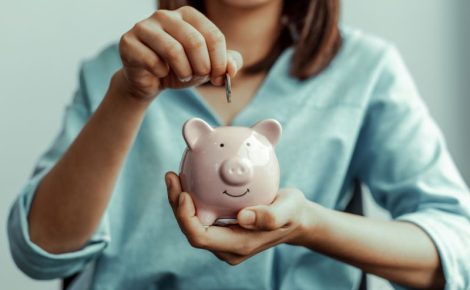 As empresas também devem manter uma lista atualizada em seus sites com a identificação dos doadores e números de CPF. (Foto: Reprodução/Canva)