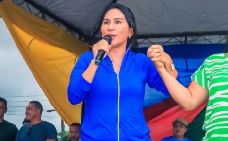 Prefeita Mercedes Vargas, de Jutaí, fala sobre obras e desafios da gestão durante evento em Manaus