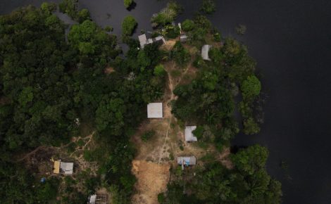 Comunidade indígena Gavião do povo Sateré-Mawé, localizada no Tarumã-Açú / Foto: Bruno Kelly/Amazônia Real)