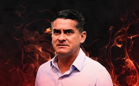 David Almeida traiu o senador Omar Aziz e revelou um projeto pessoal e egoísta de concentração de poder, enganando quem contribuiu para sua reeleição e para a liberação de recursos federais em Brasília.