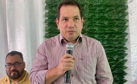 denis paiva prefeito de atalaia do norte foto divulgacao