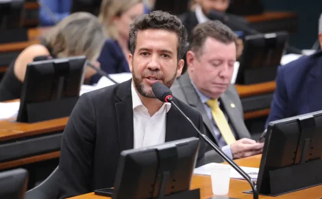 Deputado federal André Janones