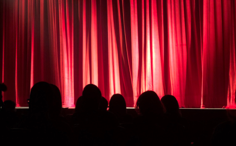 Outro ponto que também estará no novo texto, é que as empresas do setor de eventos que utilizaram indevidamente os recursos do programa serão punidas - Foto: Reprodução/Canva