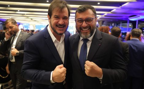 Em seu discurso, Wilson Lima elogiou o presidente nacional do União Brasil, Antônio Rueda, destacando sua habilidade no diálogo e firmeza nas decisões (Foto: Divulgação)