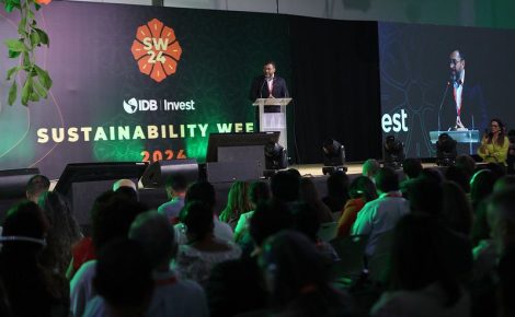 Governador Wilson Lima durante evento do BID, em Manaus (Foto: Alex Pazuello/Secom)