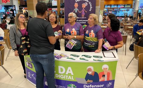 O curso, realizado em 2023, promoveu a cultura digital e capacitação de idosos (Foto: Divulgação/FUnATI)