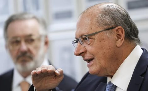 O ministro Geraldo Alckmin estima que a diferença no valor de compra de uma máquina ou equipamento pode ser reduzida, em média, de 4% a 4,5% (Foto: Marcelo Camargo/Agência Brasil)