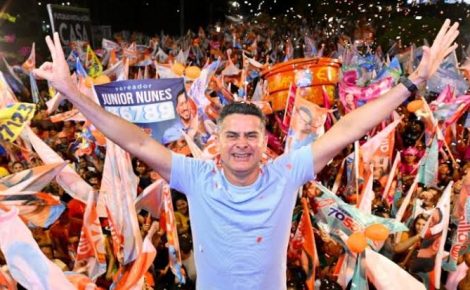 David Almeida (Avante) é reeleito prefeito de Manaus.