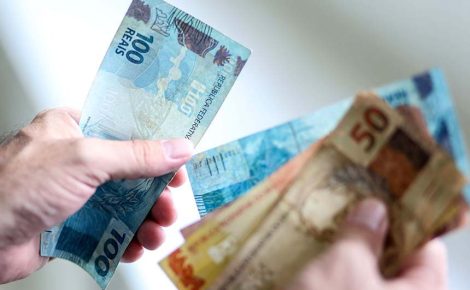 O PL 1.087/2025 isenta de imposto quem ganha até R$ 5 mil e reduz a contribuição de quem recebe até R$ 7.350
(Foto: Gilson Abreu/AEN - Agência Senado)