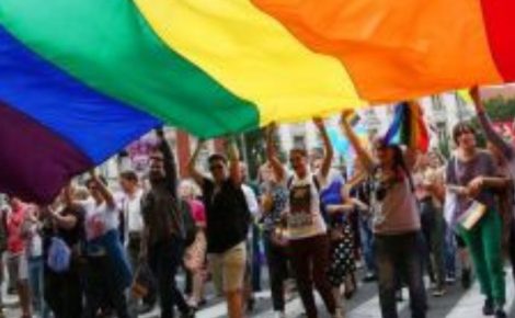 Adultos LGBTQIA+ tem 36% mais chance de desenvolver problemas cardiovasculares do que que adultos cis heterossexuais concluiu a Associação Americana do Coração. (Foto: Divulgação)