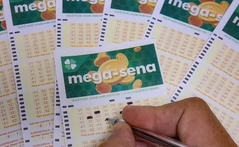 As apostas para a Mega-Sena podem ser feitas até as 19h30 , no horário de Manaus (Foto: ©RafaNeddermeyer/Agência Brasil/ARQUIVO)