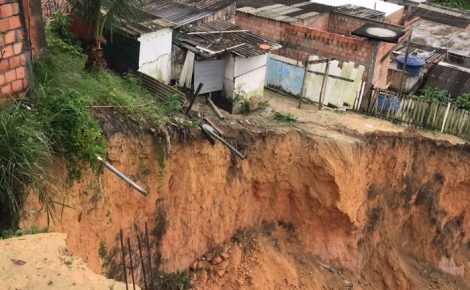 Urbanização em áreas de risco para deslizamento triplicou nos últimos 38 anos no Brasil (Foto: Reprodução)