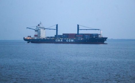 navio cargueiro