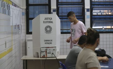 pessoa votando foto antonio cruz agencia brasil