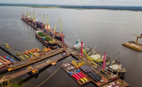Porto provisório já recebeu 3 mil conteinêres para abastecer mercado do Amazonas (Foto: Divulgação/PGE)