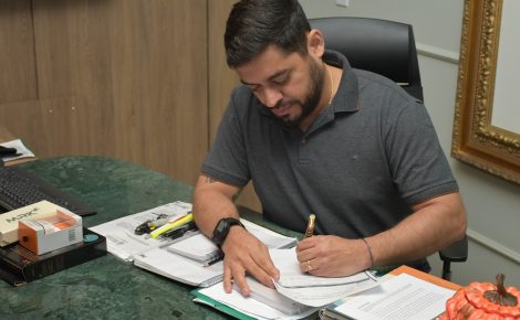 O reitor da UEA, Prof. Dr. André Luiz Nunes Zogahib tem mestrado e doutorado em Administração Pública (Foto: Divulgação)
