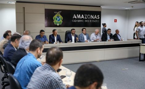 Representantes do comércio aprovam medidas do Governo do Amazonas para fortalecer economia na estiagem (Foto: Alex Pazuello/ Secom)