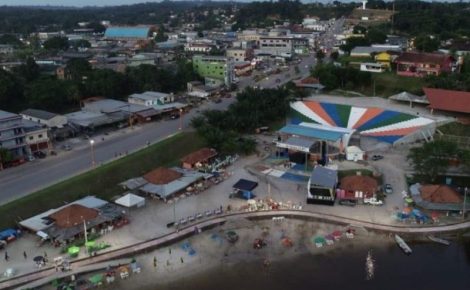 Wilson entrega prato cidadão em Rio Preto da Eva