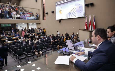 Roberto Cidade sancionou 27 leis enquanto esteve como governador em exercício do Amazonas (Foto: Divulgação)