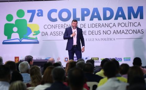 O governador esteve reunido com 600 pessoas, aproximadamente, da capital e do interior durante a 7ª Conferência de Liderança Política da Assembleia de Deus no Amazonas (Colpadam). (Foto: Divulgação/Secom)
