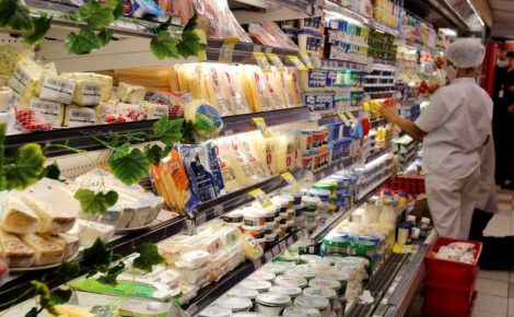Alimentos da cesta básica terão alíquota zero, incluindo arroz, leite, feijão e café