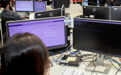 A obrigatoriedade se aplica a todas as legendas que estiveram ativas em qualquer período do ano passado (Foto: Alejandro Zambrana/Secom/TSE)