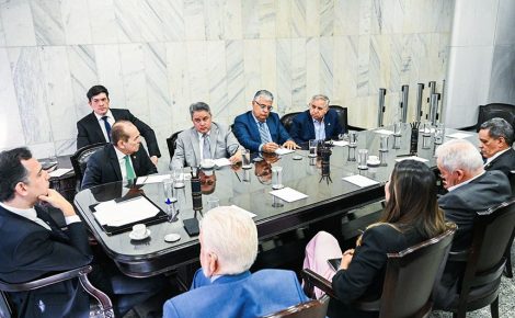 Reunião de líderes do Senado decidiu sobre votação do PLP na CCJ (Foto: Pedro Gontijo/Senado)