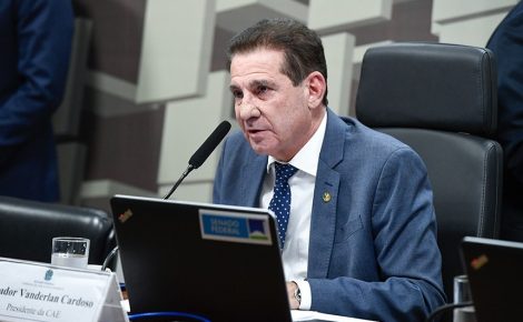 Senador Vanderlan Cardoso (PSD-GO) é o autor do requerimento para esse debate na CAE (Foto: Roque de Sá/Agência Senado)