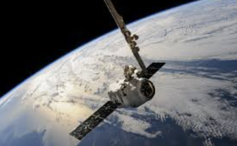 A SpaceX ampliou sua atuação no campo da defesa com o programa Starshield — uma derivação militar do sistema Starlink.