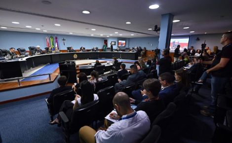 As sessões do Tribunal Pleno são públicas, garantindo transparência e permitindo que a sociedade acompanhe as decisões relacionadas à fiscalização das contas públicas. (Foto: Joel Arthus)