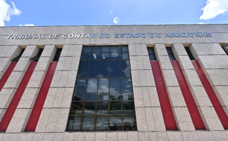 TCE-AM programa criança alfabetizada