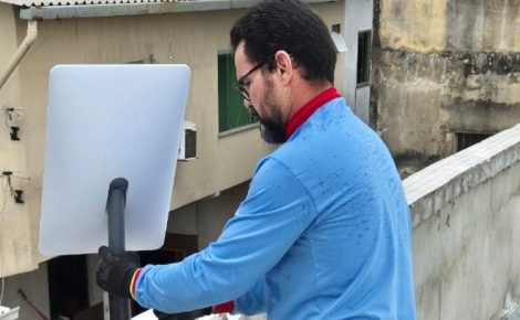 TRE-AM implementa comunicação por satélite em Iranduba