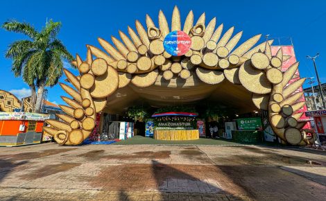 Turistódromo dedicado aos turistas oferece serviços essenciais de informações úteis e seguras para uma experiência mágica na Ilha Tupinambarana. (Fotos: Lucas Silva e Ygson França / Amazonastur)